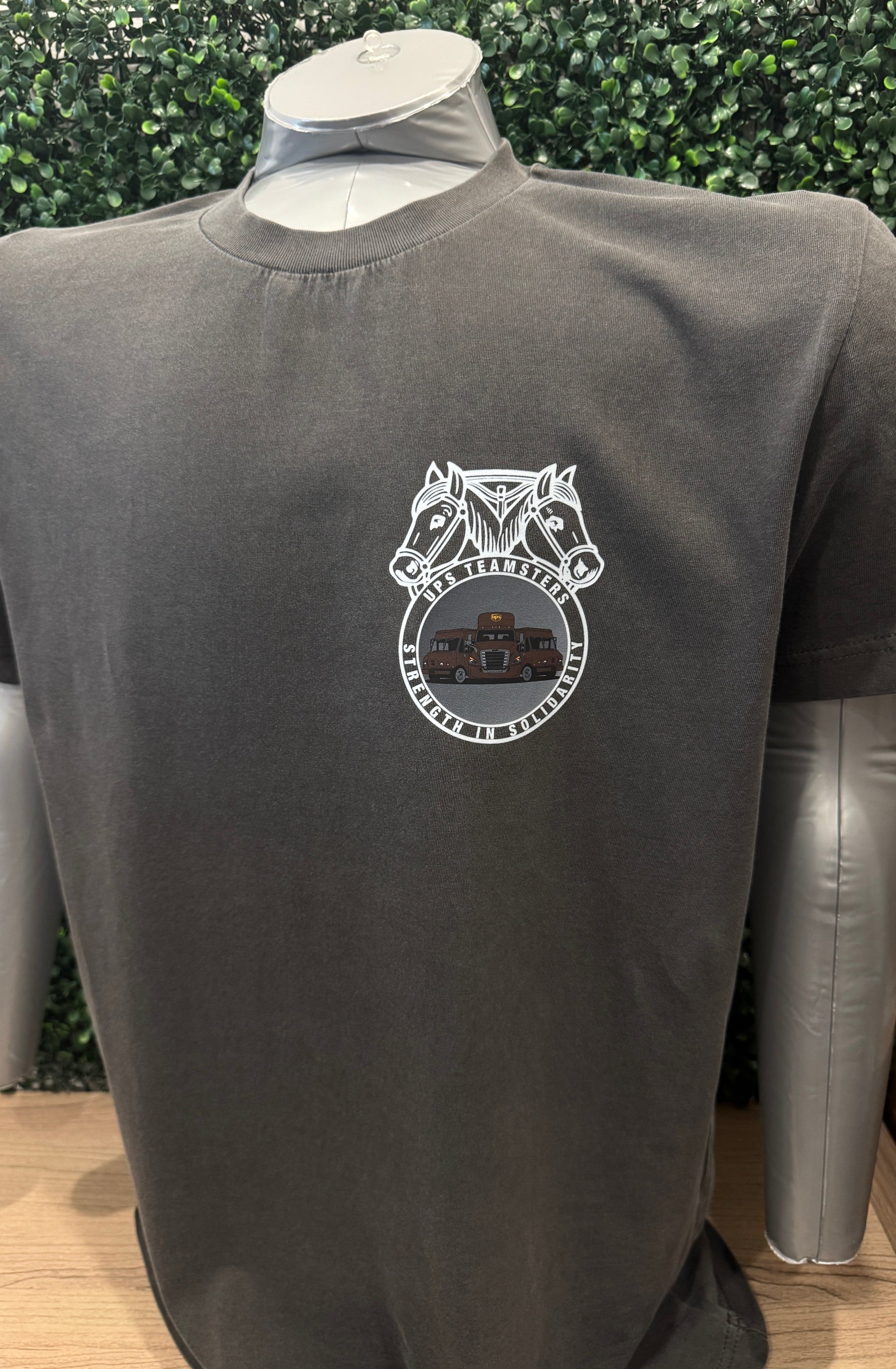 UPS United Parcel Service Teamster Trucks T-shirt Union Package Car Logo Tee