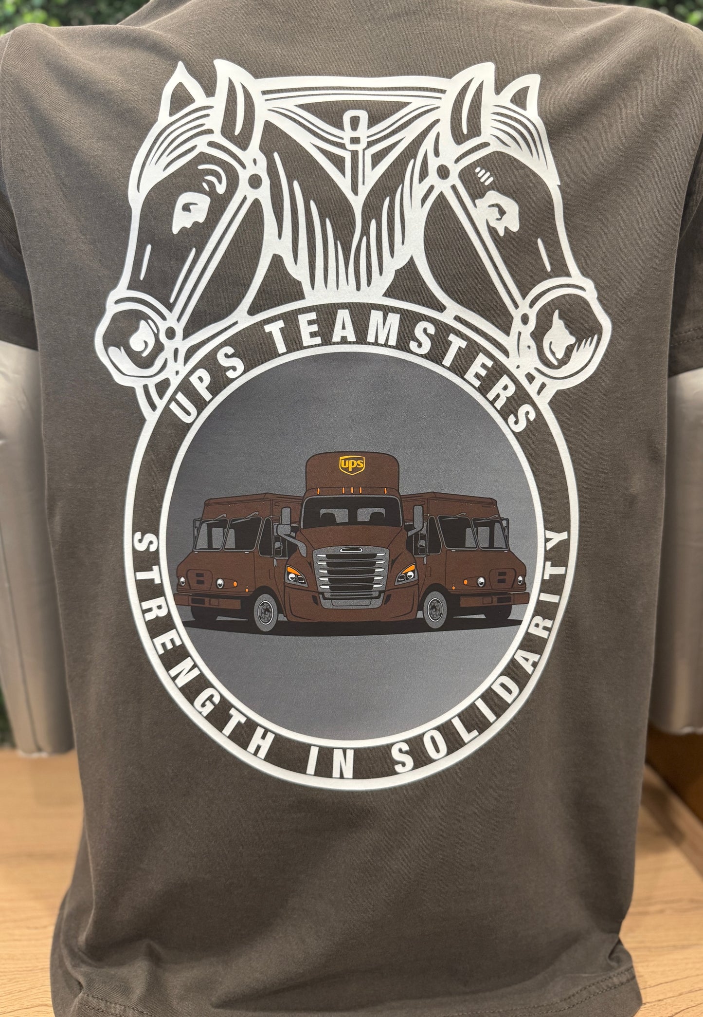 UPS United Parcel Service Teamster Trucks T-shirt Union Package Car Logo Tee