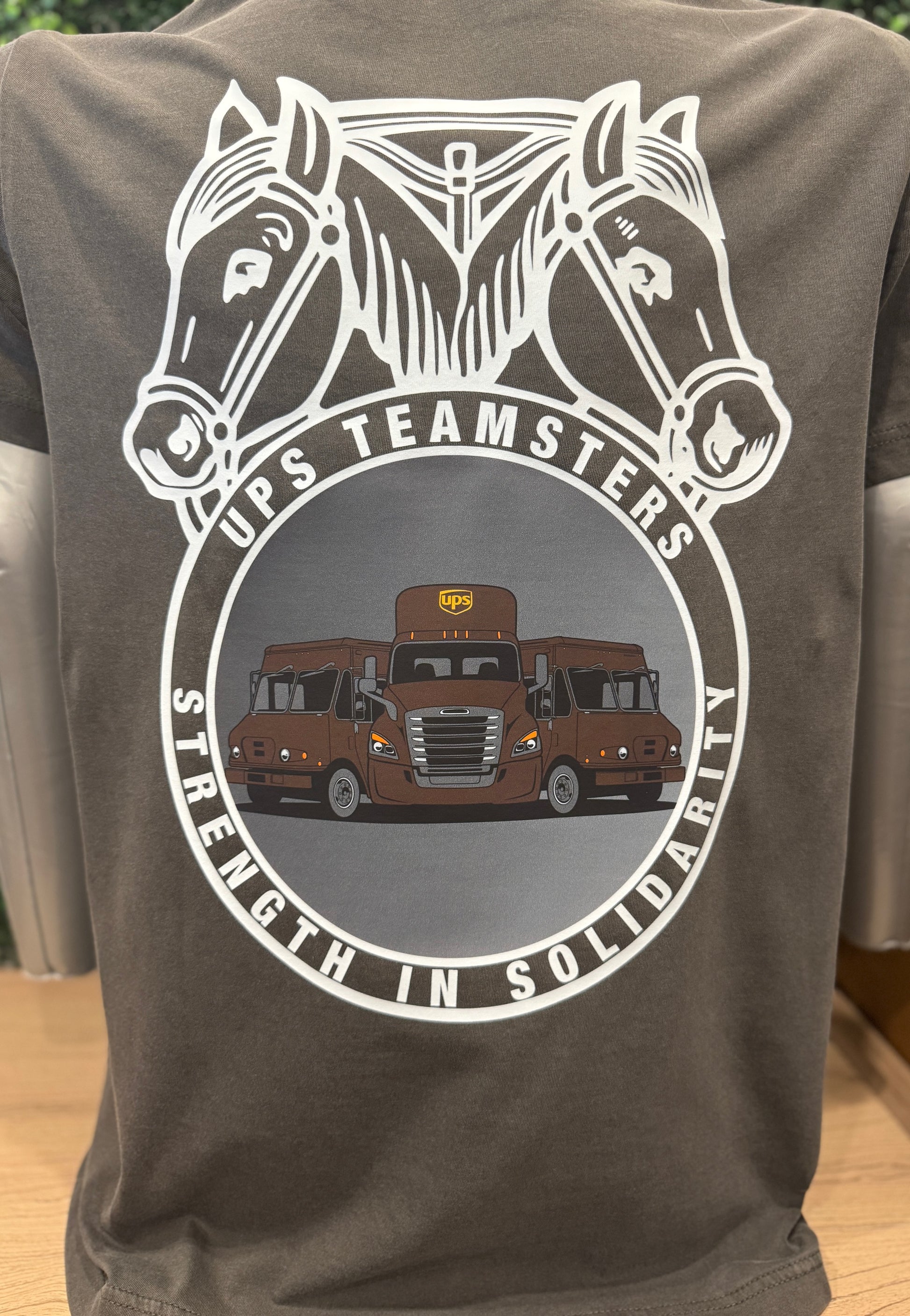 UPS United Parcel Service Teamster Trucks T-shirt Union Package Car Logo Tee
